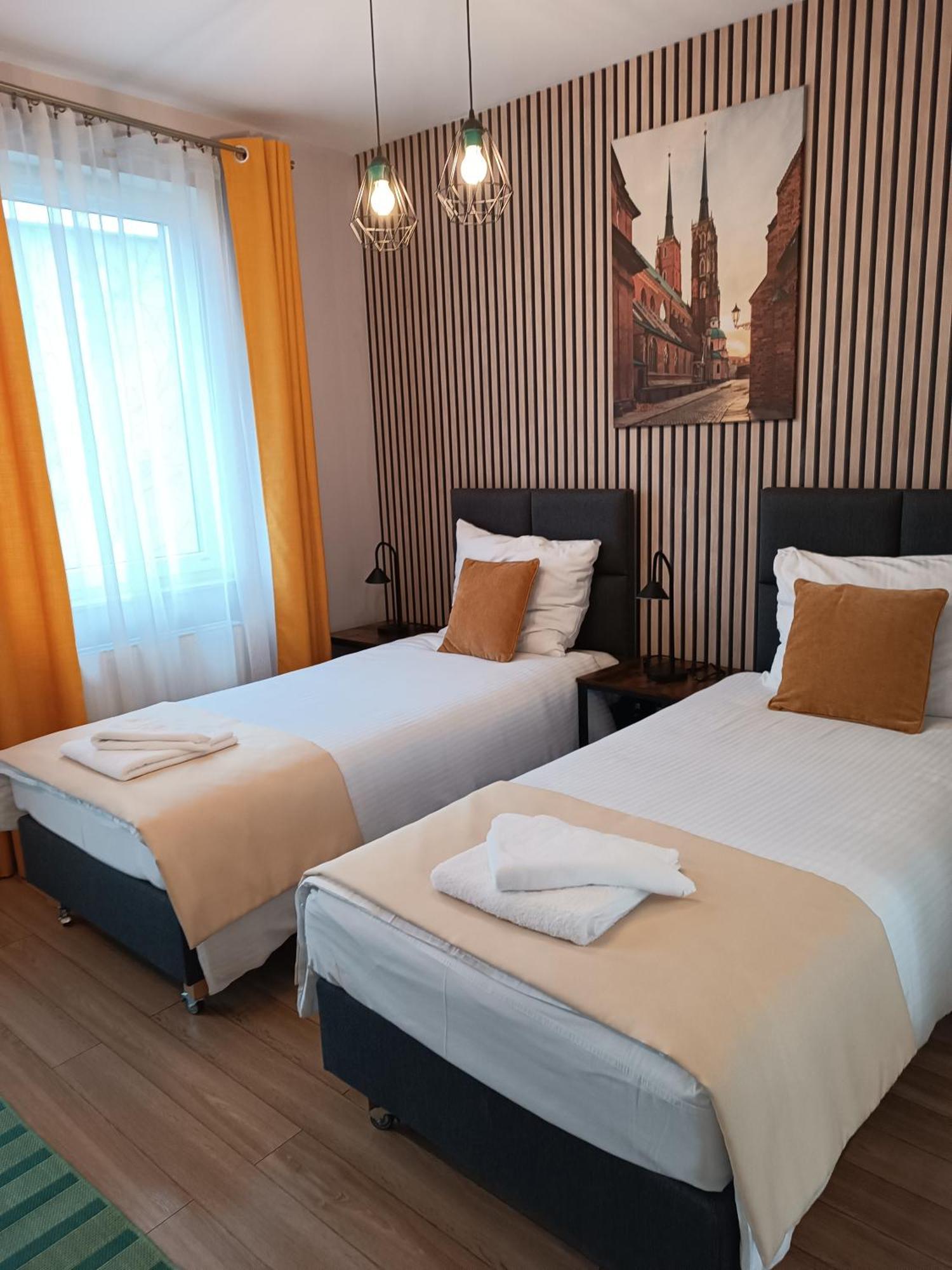 Sleep In Apartament Centrum Wrocław Eksteriør billede